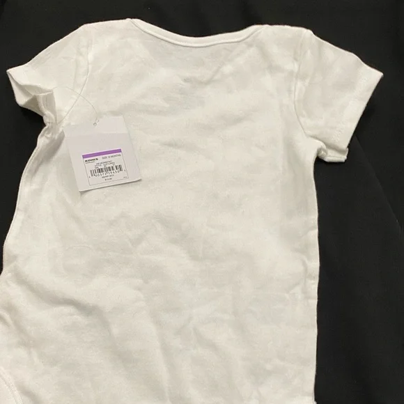 NWT “I’ll Always Love Mommy” Onesie - Picture 5 of 7